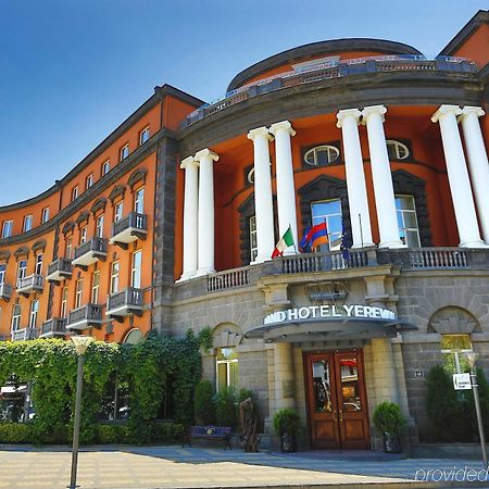 Grand Hotel Yerevan - Small Luxury Hotels Of The World Exterior foto